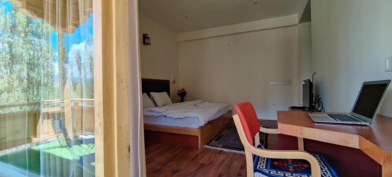 Rock Castle Residency Hotel Leh Bagian luar foto