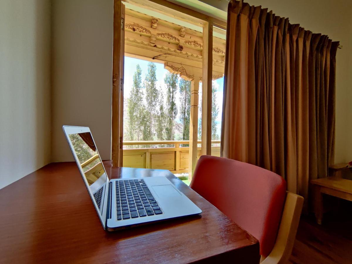 Rock Castle Residency Hotel Leh Bagian luar foto