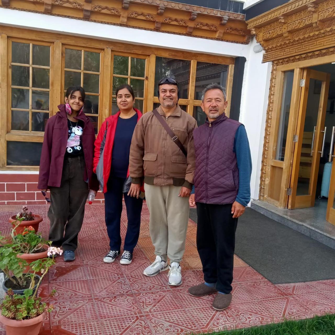 Rock Castle Residency Hotel Leh Bagian luar foto